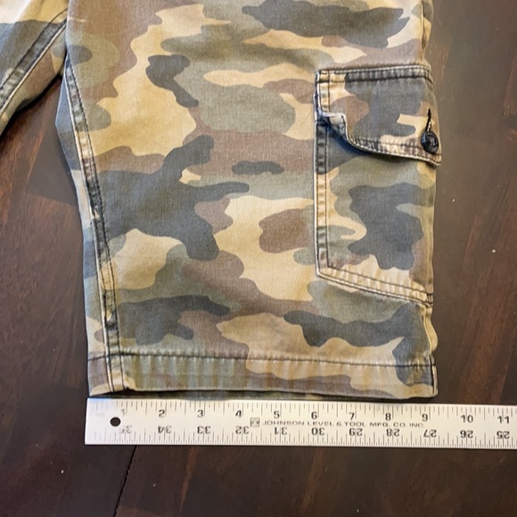 Men's Camo Cargo Shorts 32 - Picture 5 of 10